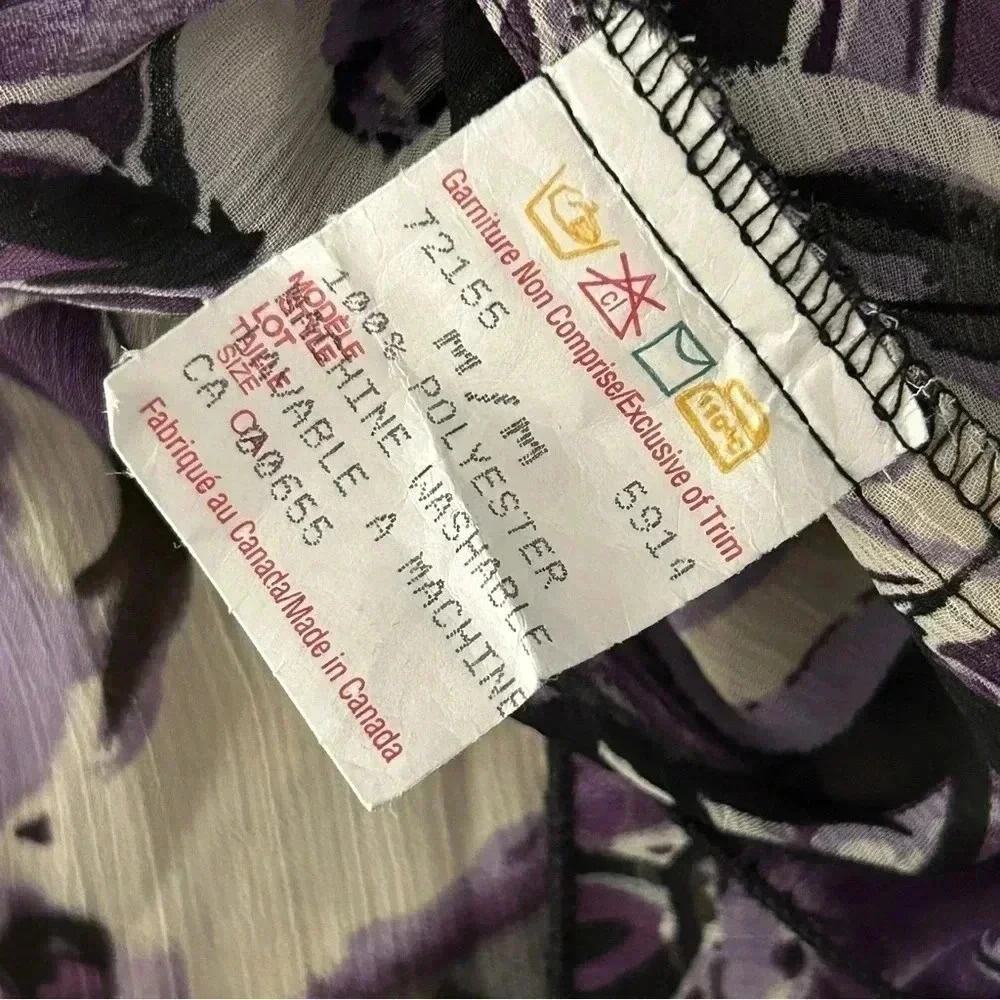 NWT Reitmans Purple Floral Smocked Blouse Size M Sheer V-Neck Peplum Top - Picture 7 of 12